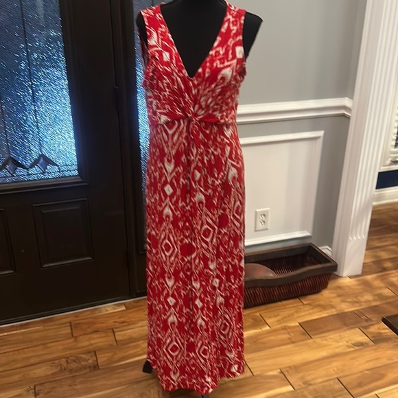 St. John Dresses & Skirts - Maxi red and white St. John dress